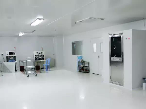 萬級(jí)無塵室.jpg
